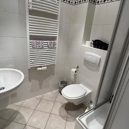 Ueber Den Daechern Von Erfurts Altstadt Apartment