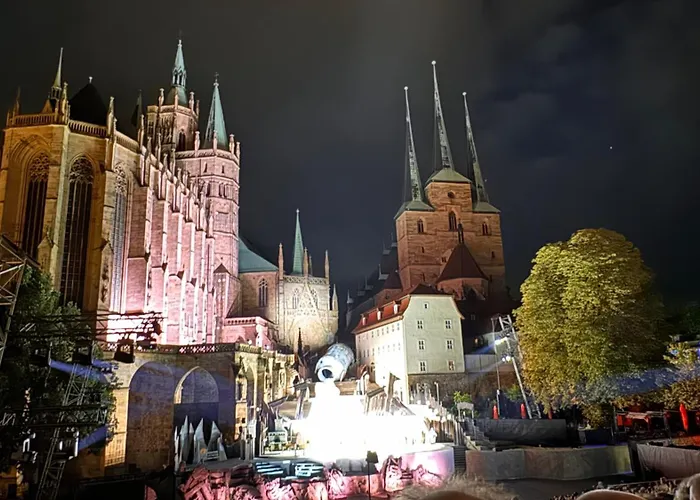 Ueber Den Daechern Von Erfurts Altstadt Daire